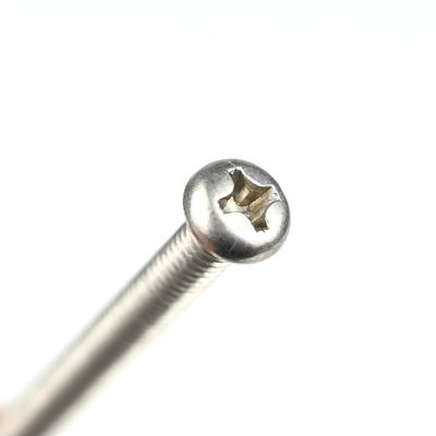 スタッドレスタイヤ M4 x 10mm パンヘッド ソーラーウォーターヒーターのためのフィリップススクリュー シンプルな仕上げ